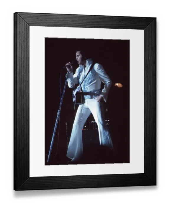 Framed Print : Elvis Presley in concert in Las Vegas Framed Print : Elvis Presley in concert in Las Vegas
