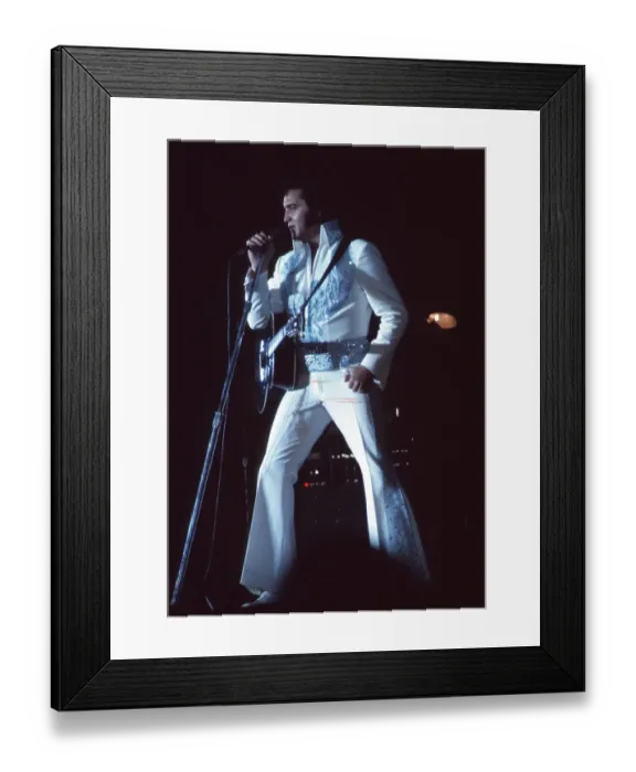 Framed Print : Elvis Presley in concert in Las Vegas Framed Print : Elvis Presley in concert in Las Vegas