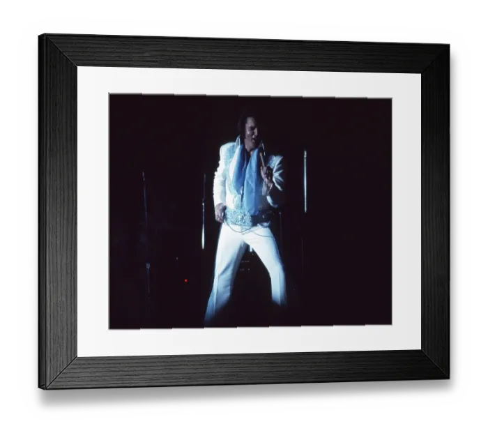 Framed Print : Elvis Presley in concert in Las Vegas Framed Print : Elvis Presley in concert in Las Vegas