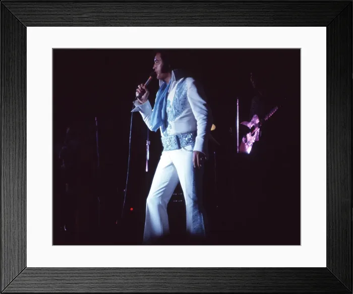 Framed Print : Elvis Presley in concert in Las Vegas Framed Print : Elvis Presley in concert in Las Vegas