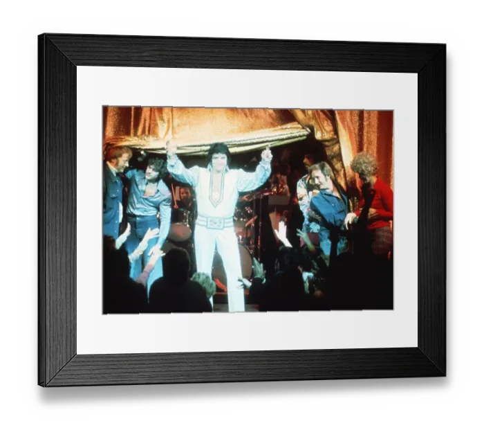Framed Print : Elvis Presley in concert in Las Vegas Framed Print : Elvis Presley in concert in Las Vegas