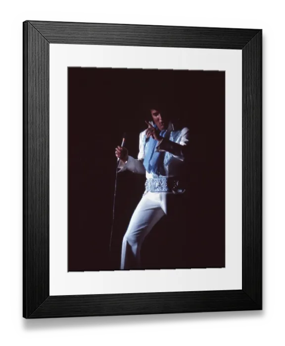 Framed Print : Elvis Presley in concert in Las Vegas Framed Print : Elvis Presley in concert in Las Vegas