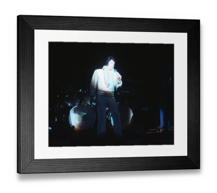 Framed Print : Elvis Presley in concert in Las Vegas Framed Print : Elvis Presley in concert in Las Vegas