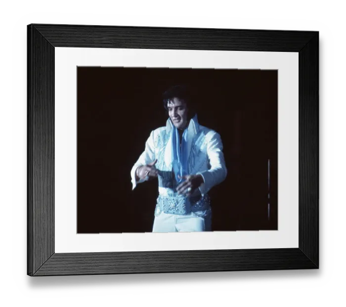 Framed Print : Elvis Presley in concert in Las Vegas Framed Print : Elvis Presley in concert in Las Vegas