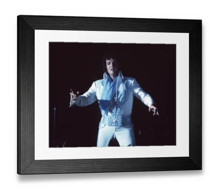 Framed Print : Elvis Presley in concert in Las Vegas Framed Print : Elvis Presley in concert in Las Vegas