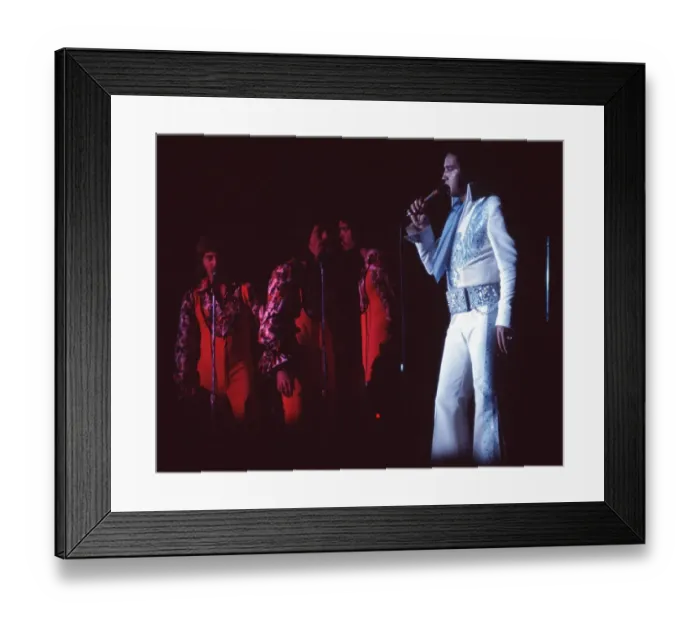 Framed Print : Elvis Presley in concert in Las Vegas Framed Print : Elvis Presley in concert in Las Vegas
