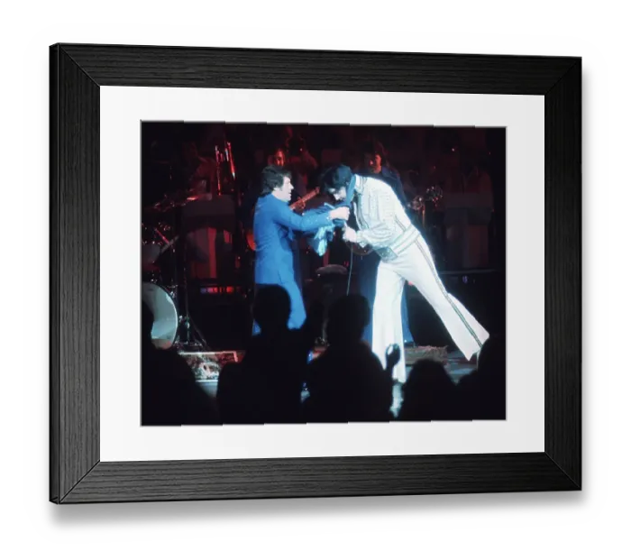Framed Print : Elvis Presley in concert in Las Vegas Framed Print : Elvis Presley in concert in Las Vegas