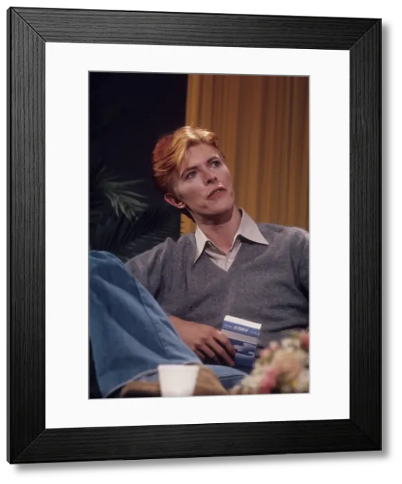 Framed Print : Bowie On Good Morning America Framed Print : Bowie On Good Morning America