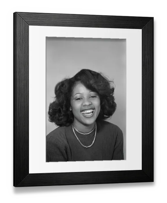 Framed Print : Thyais Walsh - Soul Train Dancer