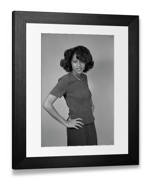 Framed Print : Thyais Walsh - Soul Train Dancer