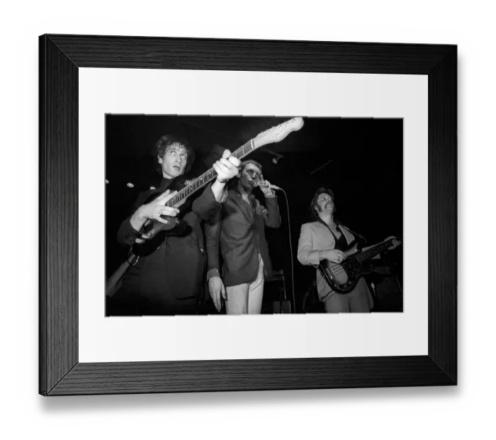 Framed Print : Dr Feelgood Live Framed Print : Dr Feelgood Live