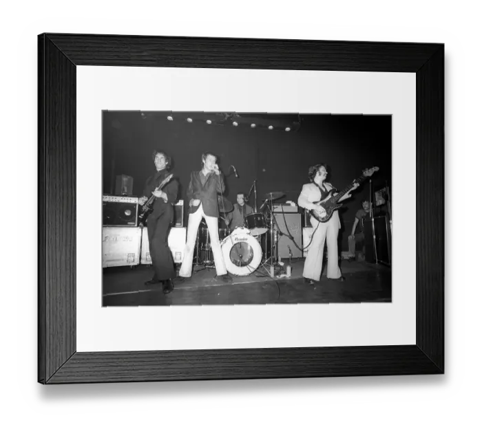 Framed Print : Dr Feelgood Live Framed Print : Dr Feelgood Live