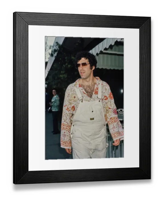 Framed Print : Elliott Gould Framed Print : Elliott Gould