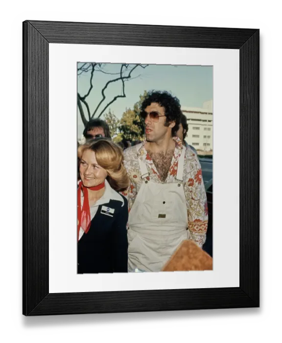 Framed Print : Elliott Gould