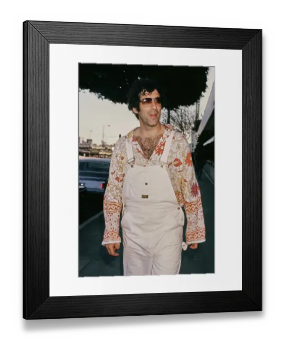 Framed Print : Elliott Gould Framed Print : Elliott Gould