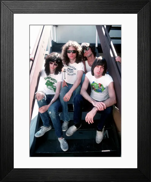 Framed Print : Ramones Portrait Session In LA Framed Print : Ramones Portrait Session In LA