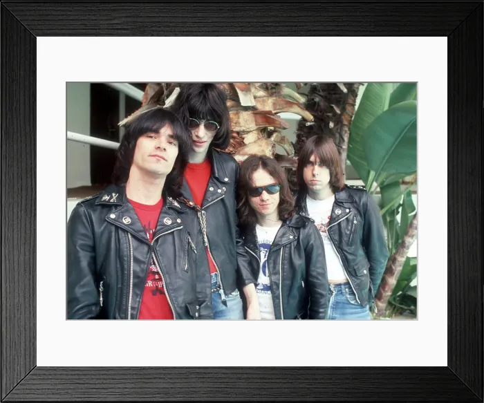 Framed Print : Ramones Portrait Session In LA Framed Print : Ramones Portrait Session In LA