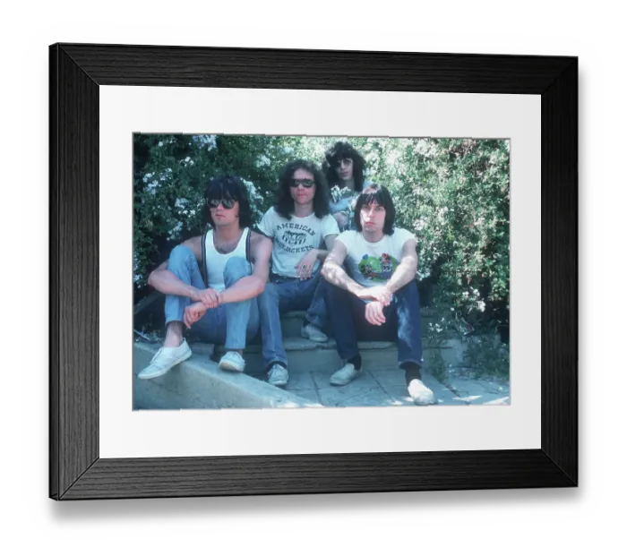 Framed Print : Ramones Portrait Session In LA Framed Print : Ramones Portrait Session In LA