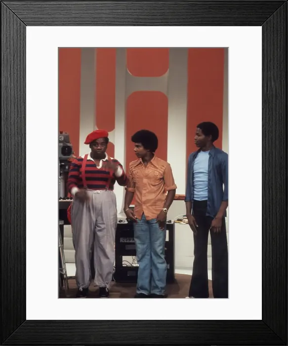 Framed Print : What's Happening!!