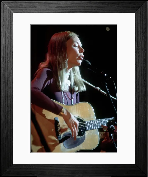 Framed Print : Photo of Joni Mitchell Framed Print : Photo of Joni Mitchell