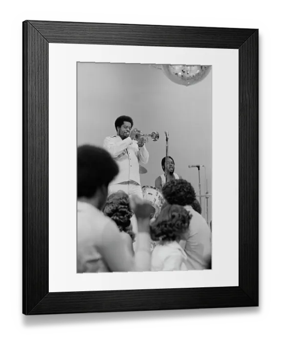 Framed Print : Soul Train On Set Framed Print : Soul Train On Set