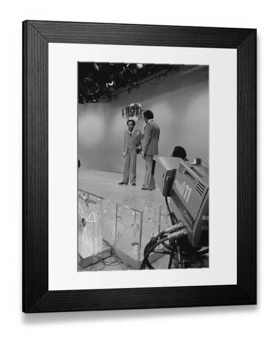 Framed Print : Billy Paul / Brick Soul Train On Set
