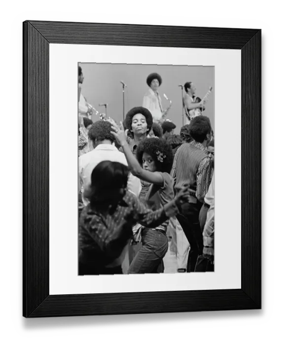 Framed Print : Soul Train On Set Aired 8th Jan 1977 Framed Print : Soul Train On Set Aired 8th Jan 1977