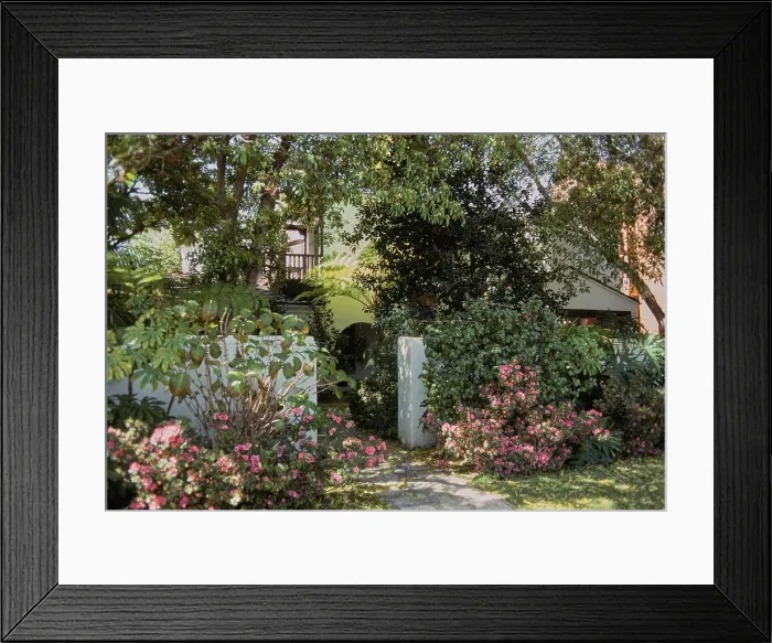 Framed Print : Michael Douglas's Beverly Hills Home Framed Print : Michael Douglas's Beverly Hills Home