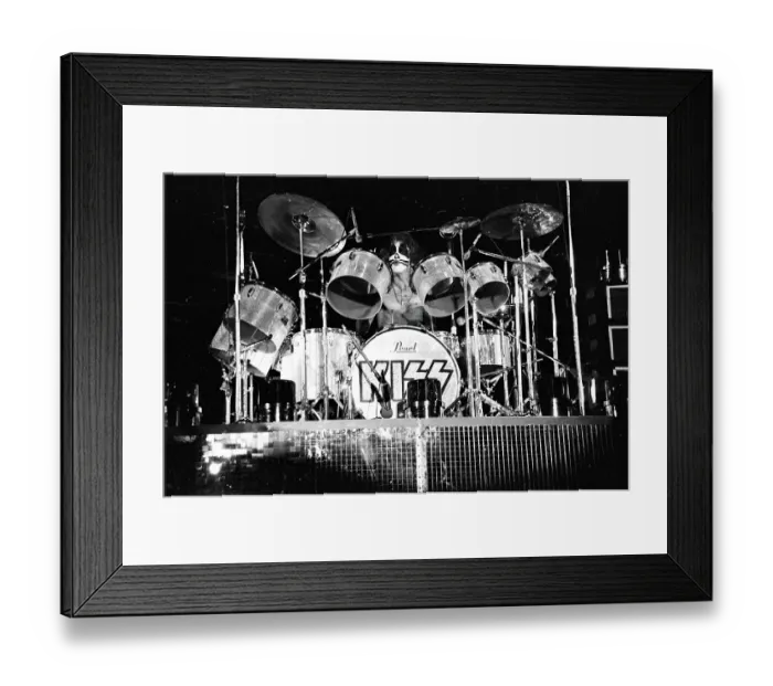 Framed Print : Kiss Performing Framed Print : Kiss Performing
