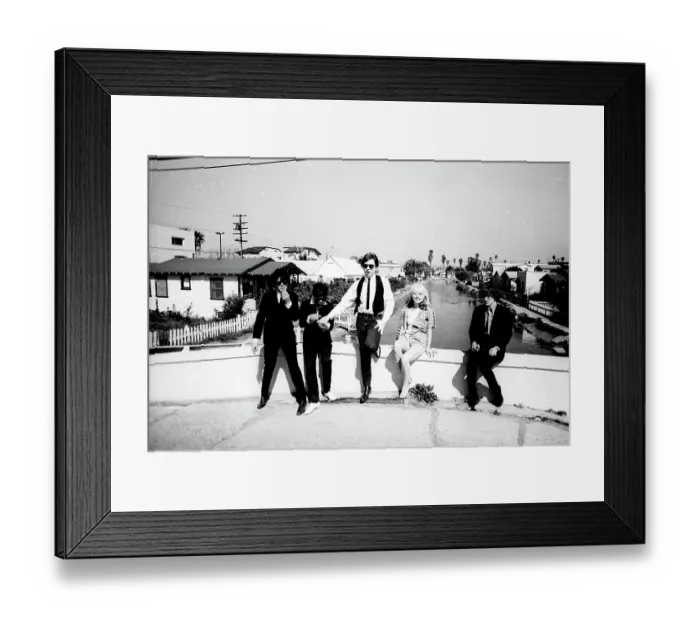 Framed Print : Blondie Portrait Session On The Venice Canals Framed Print : Blondie Portrait Session On The Venice Canals