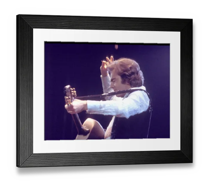 Framed Print : Neil Diamond Playing Acoustic Framed Print : Neil Diamond Playing Acoustic