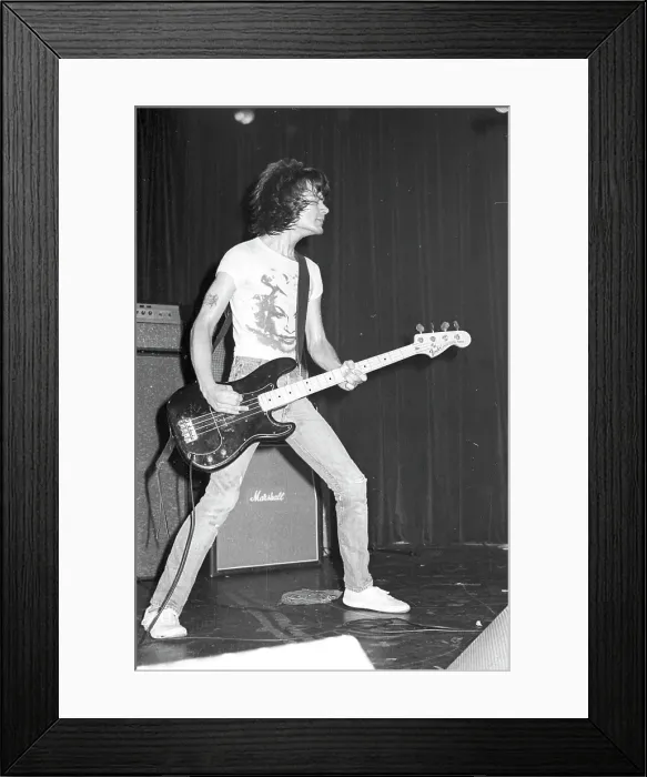 Framed Print : Dee Dee Ramone Framed Print : Dee Dee Ramone