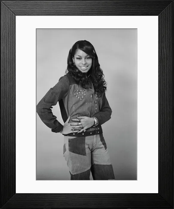Framed Print : Elanor Washington - Soul Train Dancer Framed Print : Elanor Washington - Soul Train Dancer