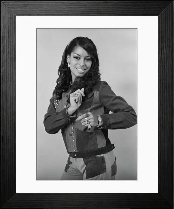 Framed Print : Elanor Washington - Soul Train Dancer Framed Print : Elanor Washington - Soul Train Dancer