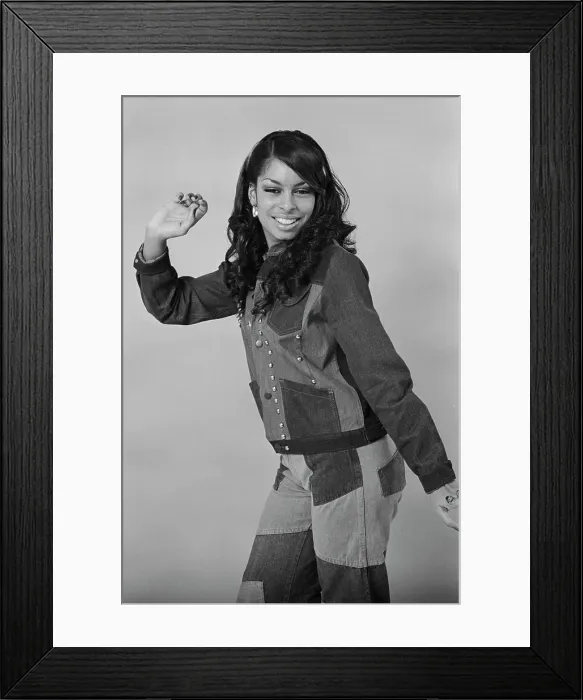 Framed Print : Elanor Washington - Soul Train Dancer Framed Print : Elanor Washington - Soul Train Dancer