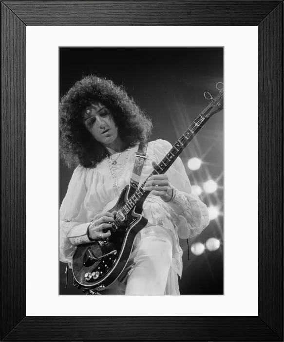 Framed Print : Queen Play The Forum, Inglewood, 1977 Framed Print : Queen Play The Forum, Inglewood, 1977