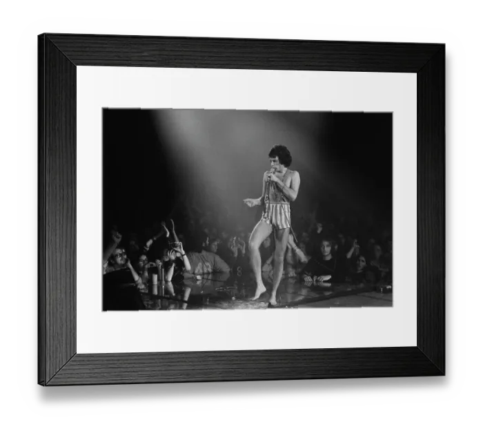 Framed Print : Queen Play The Forum, Inglewood, 1977 Framed Print : Queen Play The Forum, Inglewood, 1977