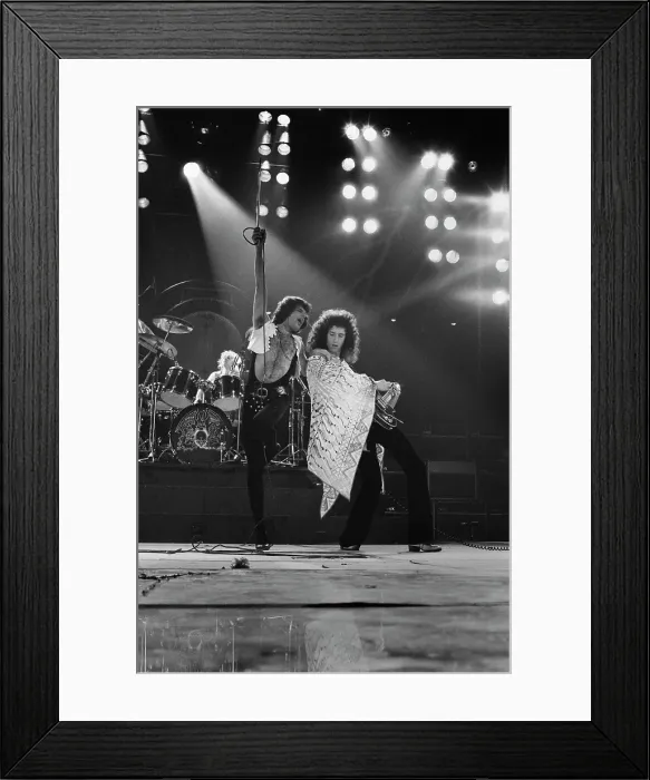 Framed Print : Queen Play The Forum, Inglewood, 1977 Framed Print : Queen Play The Forum, Inglewood, 1977