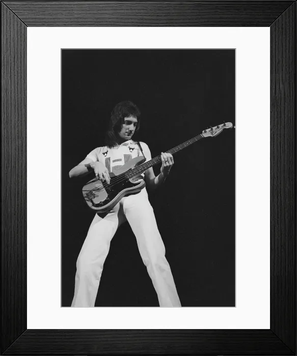 Framed Print : Queen Play The Forum, Inglewood, 1977 Framed Print : Queen Play The Forum, Inglewood, 1977