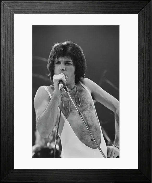 Framed Print : Queen Play The Forum, Inglewood, 1977 Framed Print : Queen Play The Forum, Inglewood, 1977