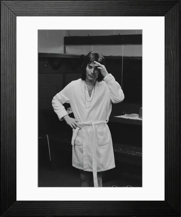 Framed Print : Queen Play The Forum, Inglewood, 1977 Framed Print : Queen Play The Forum, Inglewood, 1977