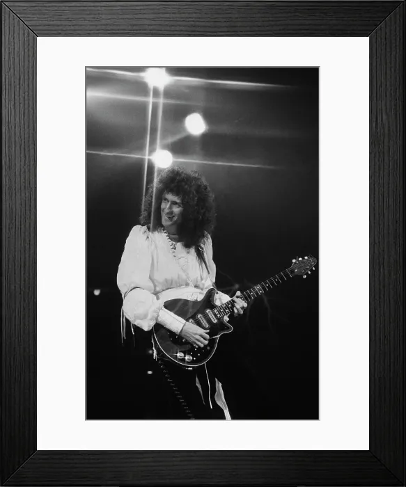 Framed Print : Queen Play The Forum, Inglewood, 1977 Framed Print : Queen Play The Forum, Inglewood, 1977