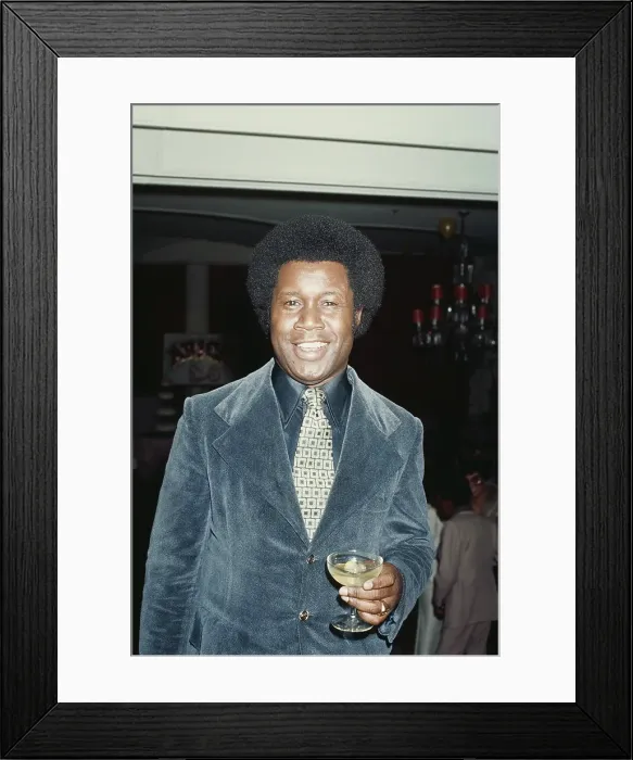 Framed Print : Aretha Franklin's 35th Birthday Party Framed Print : Aretha Franklin's 35th Birthday Party