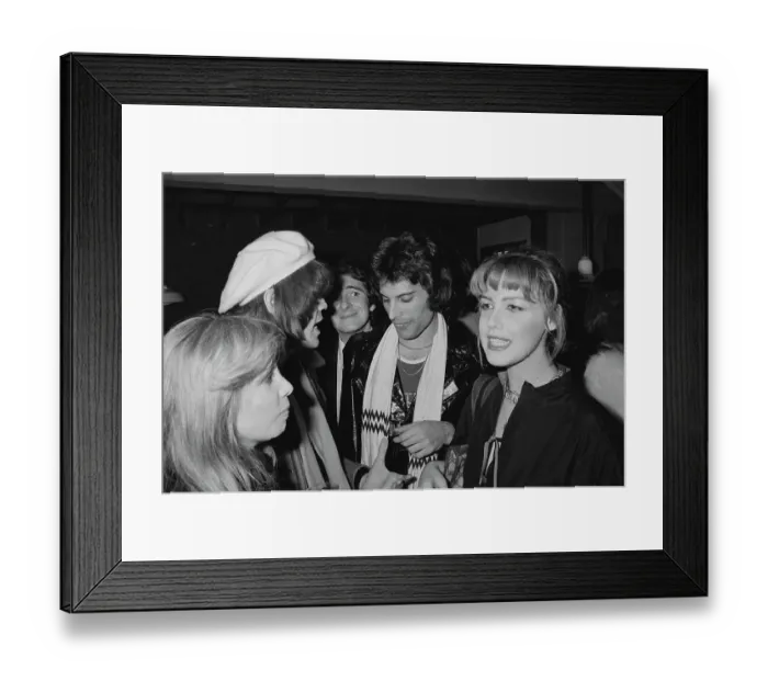 Framed Print : Queen Play The Forum, Inglewood, 1977