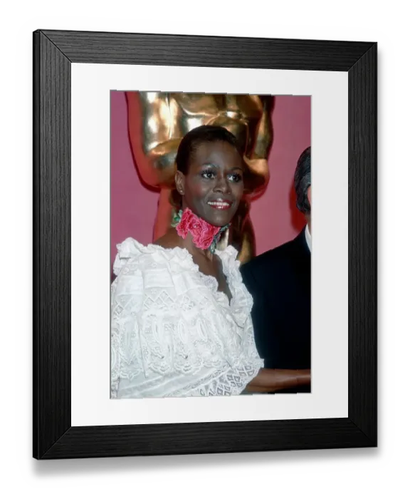 Framed Print : Cicely Tyson At The Oscars Framed Print : Cicely Tyson At The Oscars