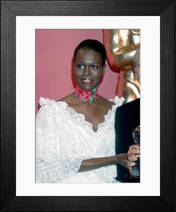 Framed Print : Cicely Tyson At The Oscars Framed Print : Cicely Tyson At The Oscars