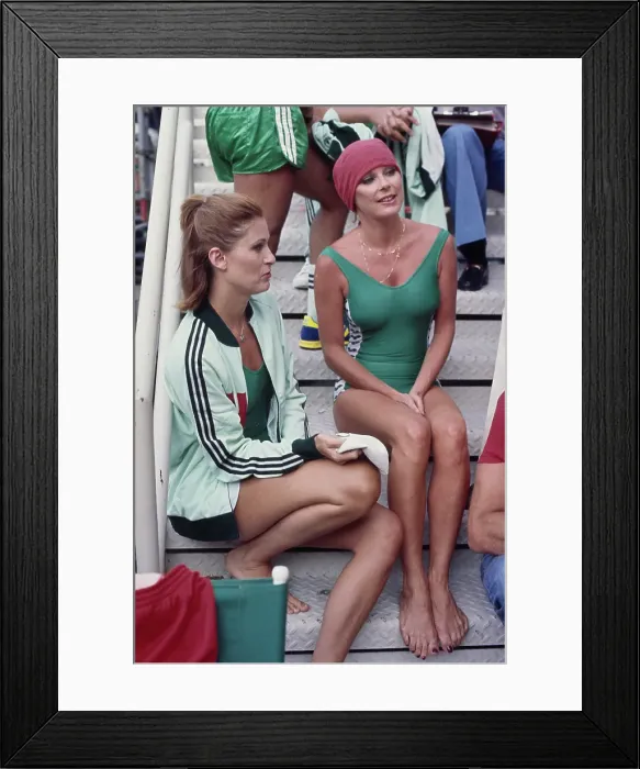 Framed Print : Celebrity Challenge Of The Sexes 2 Framed Print : Celebrity Challenge Of The Sexes 2
