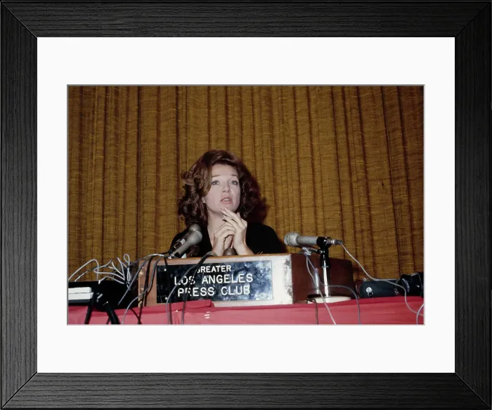 Framed Print : Shirley MacLaine, American Actress Framed Print : Shirley MacLaine, American Actress