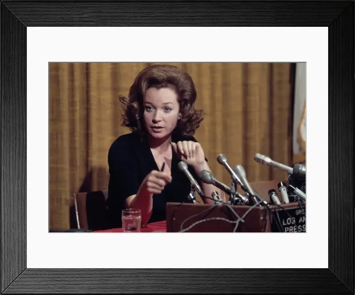 Framed Print : Shirley MacLaine, American Actress Framed Print : Shirley MacLaine, American Actress