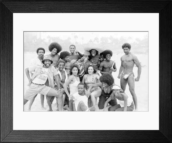 Framed Print : Photo of Soul Train Gang